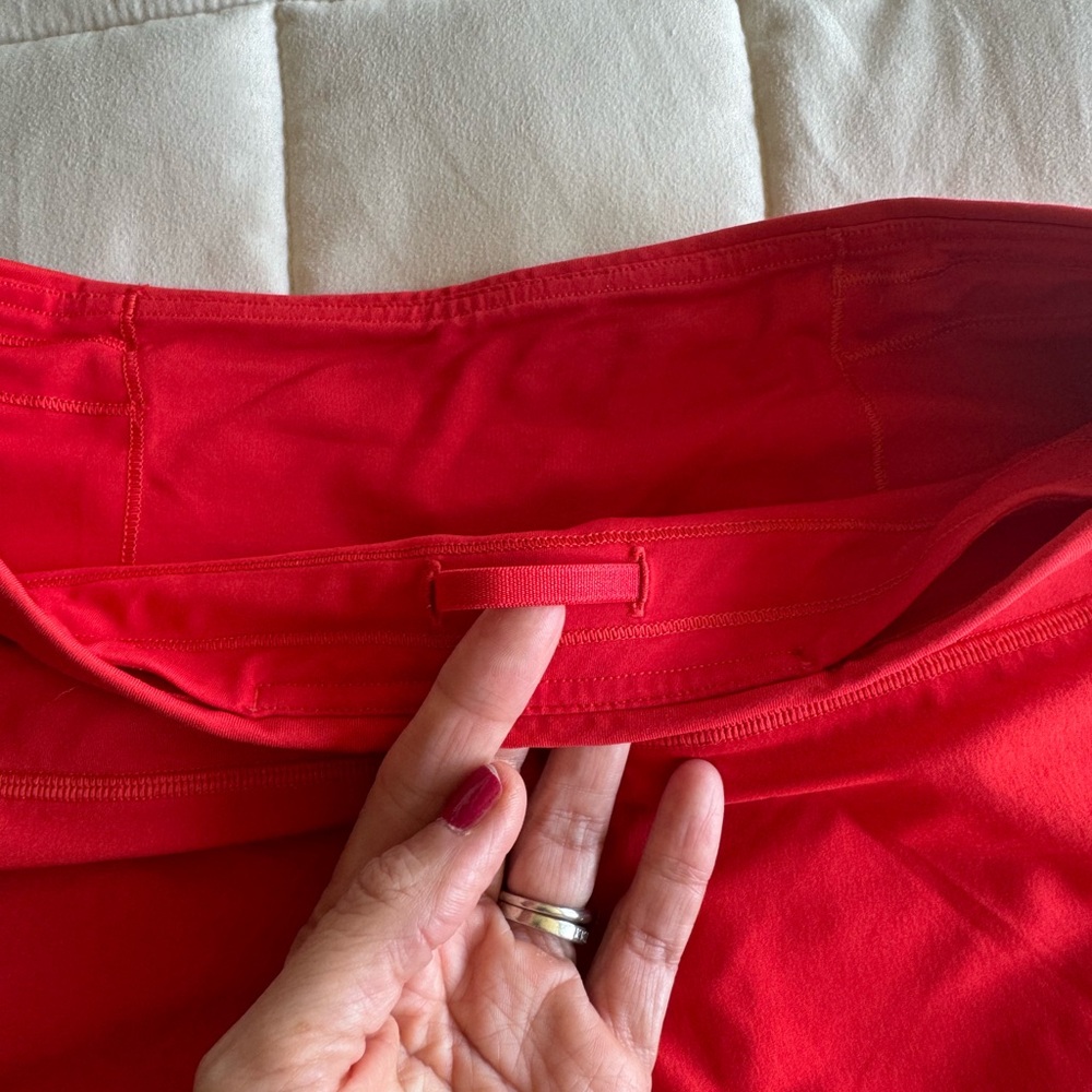 Lululemon size 4 High Rise Speed up Shorts 4in inseam - Picture 2 of 7